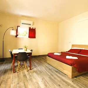  Apartamento Elegante Con Giardino In Centro Storico Italia