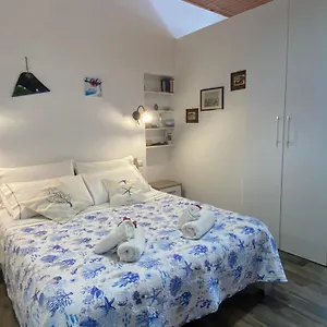 Centro Storico 5 Mins From Port Casa Celeste Apartment